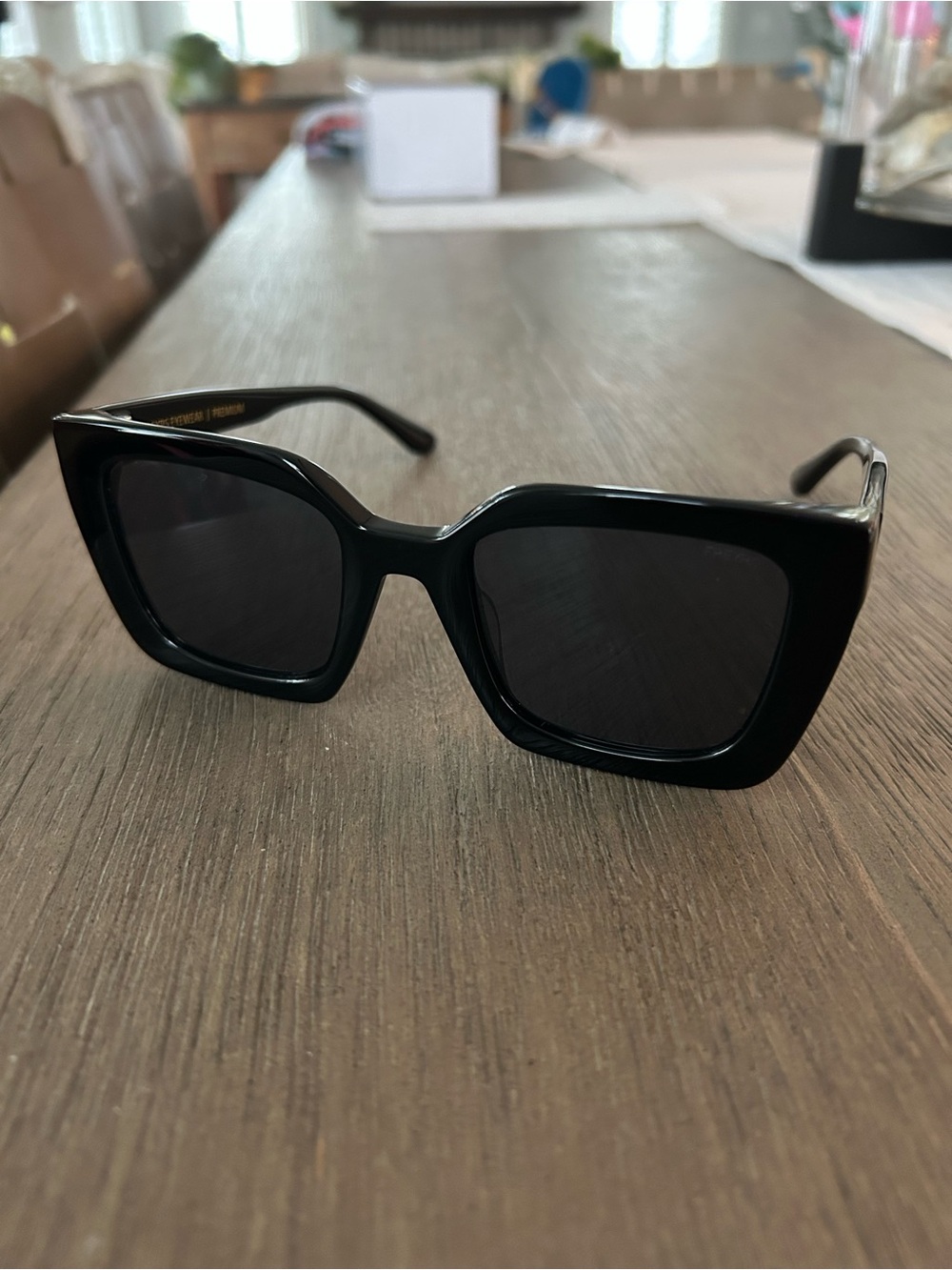 Freyrs Coco black sunglasses